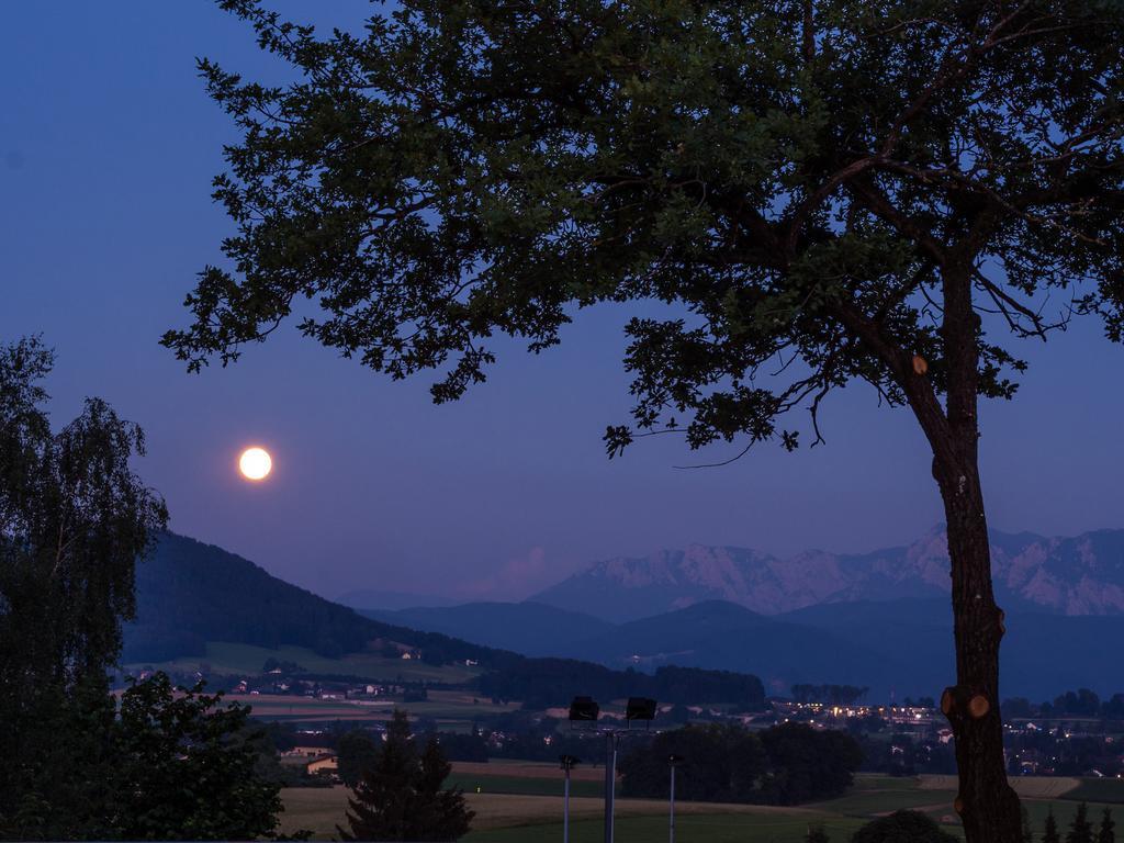 Hotel Siri'S Einkehr Sankt Georgen im Attergau Exterior foto